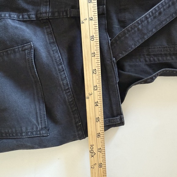 Free People Overalls Black Distressed Jeans Womens Sz 29‎ Front Pocket Straps - Picture 5 of 7